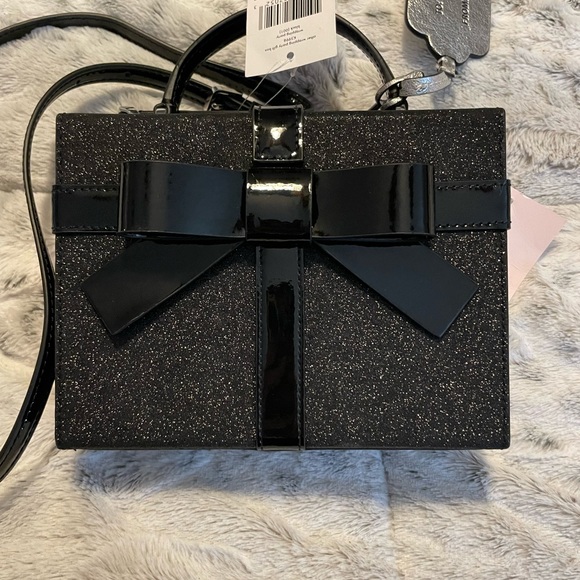 Kate Spade - Picture 1 of 3